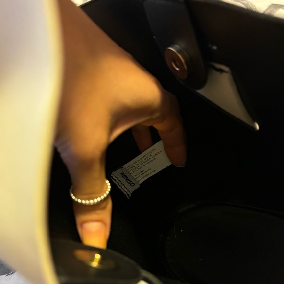 Miniso Small Purse - Picture 5 of 5